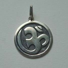 Pendentif forme om en argent 925