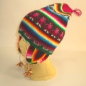 Bonnet à oreilles péruvien coloré en laine acrylique