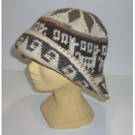 Chapeaux péruviens en crochet de laine