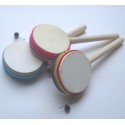 Percussion tambourin sur baton en bois et cuir