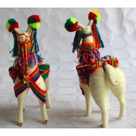 Lama en laine pas cher du Pérou