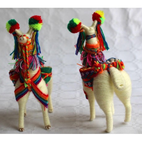 Lama en laine pas cher du Pérou